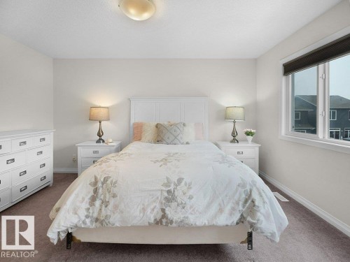 3114 Chokecherry Bend, Edmonton, AB - Indoor Photo Showing Bedroom