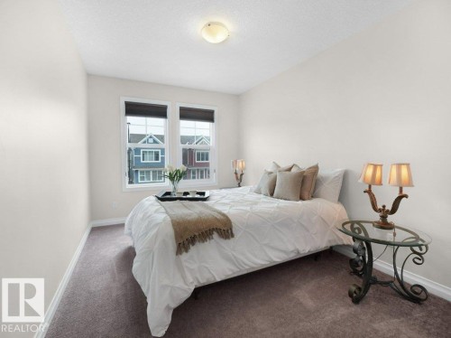 3114 Chokecherry Bend, Edmonton, AB - Indoor Photo Showing Bedroom