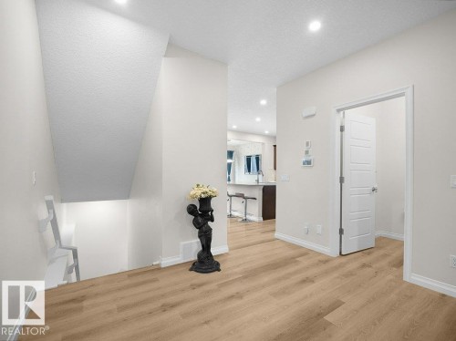 3114 Chokecherry Bend, Edmonton, AB - Indoor Photo Showing Other Room