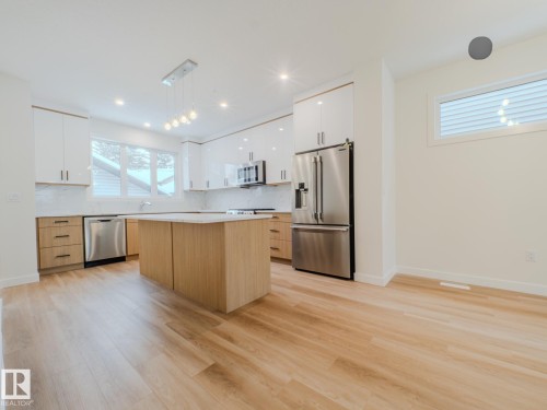 8713 149 Street, Edmonton, AB - Indoor Photo Showing Kitchen