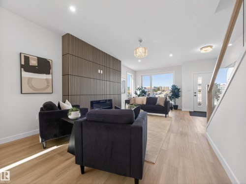 8713 149 Street, Edmonton, AB - Indoor