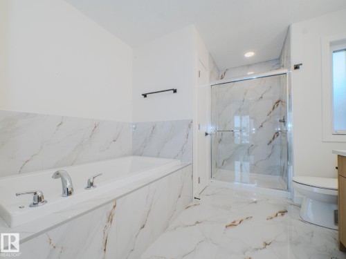 8713 149 Street, Edmonton, AB - Indoor Photo Showing Bathroom