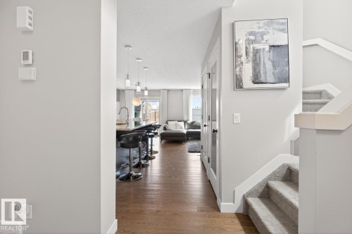 7135 Cardinal Way, Edmonton, AB - Indoor Photo Showing Other Room
