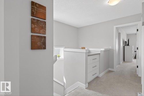 7135 Cardinal Way, Edmonton, AB - Indoor Photo Showing Other Room