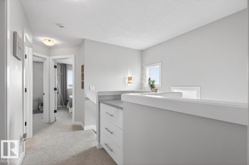 7135 Cardinal Way, Edmonton, AB - Indoor Photo Showing Other Room