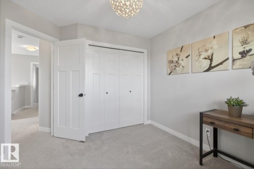 7135 Cardinal Way, Edmonton, AB - Indoor