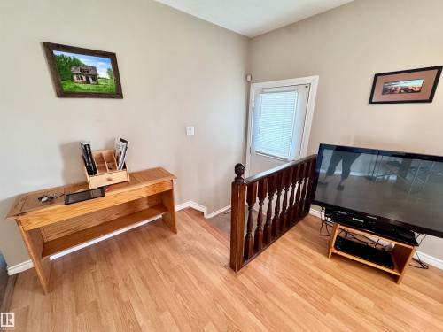 5121 52 Street, Andrew, AB - Indoor Photo Showing Other Room