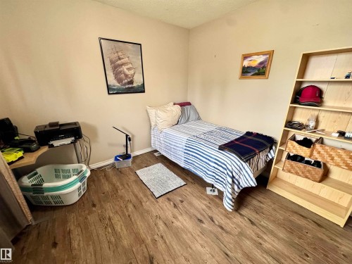 5121 52 Street, Andrew, AB - Indoor Photo Showing Bedroom
