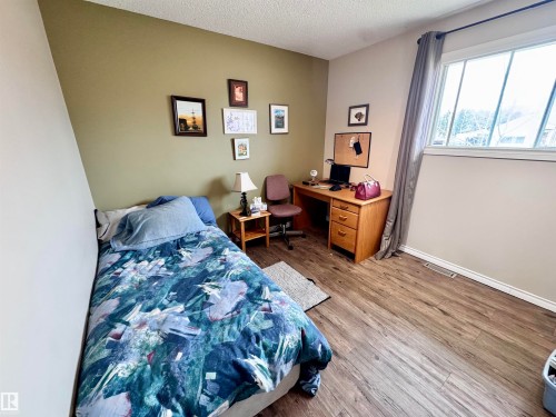 5121 52 Street, Andrew, AB - Indoor Photo Showing Bedroom