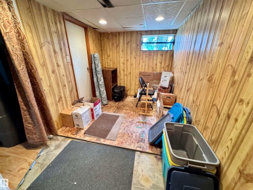 5121 52 Street, Andrew, AB - Indoor
