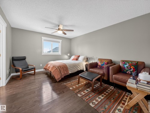 25 420 Hunters Green, Edmonton, AB - Indoor Photo Showing Bedroom