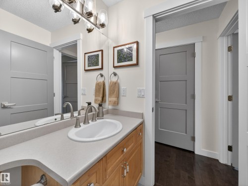 25 420 Hunters Green, Edmonton, AB - Indoor Photo Showing Bathroom