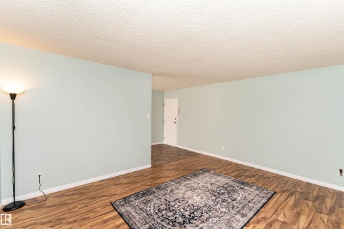5 8807 101 Street, Edmonton, AB - Indoor Photo Showing Other Room
