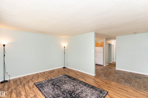 5 8807 101 Street, Edmonton, AB - Indoor Photo Showing Other Room