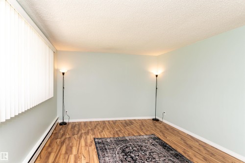 5 8807 101 Street, Edmonton, AB - Indoor Photo Showing Other Room