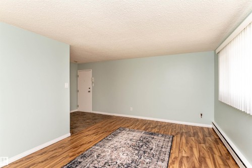 5 8807 101 Street, Edmonton, AB - Indoor Photo Showing Other Room