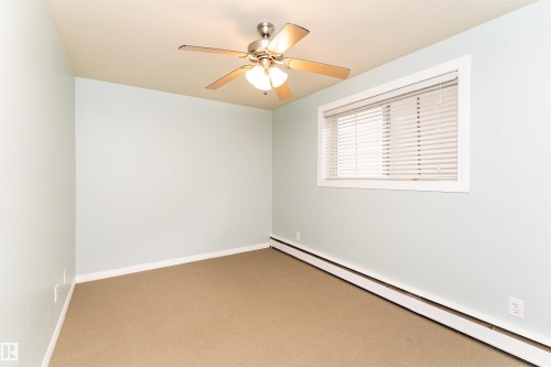 5 8807 101 Street, Edmonton, AB - Indoor Photo Showing Other Room