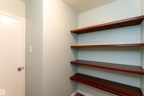 5 8807 101 Street, Edmonton, AB - Indoor