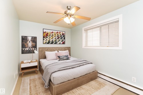 5 8807 101 Street, Edmonton, AB - Indoor Photo Showing Bedroom