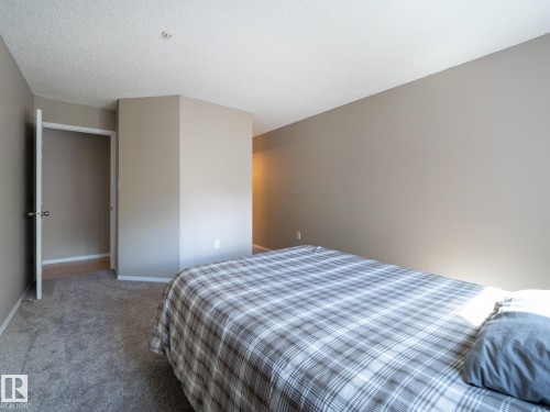 205 11716 100 Avenue, Edmonton, AB - Indoor Photo Showing Bedroom