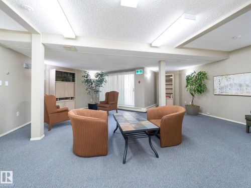 205 11716 100 Avenue, Edmonton, AB - Indoor