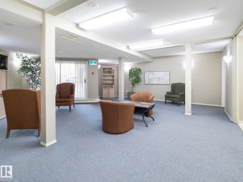205 11716 100 Avenue, Edmonton, AB - Indoor