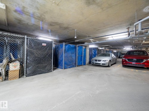 205 11716 100 Avenue, Edmonton, AB - Indoor Photo Showing Garage
