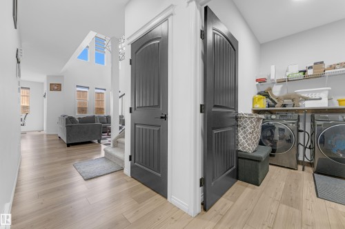 2315 51 Street, Edmonton, AB - Indoor Photo Showing Laundry Room