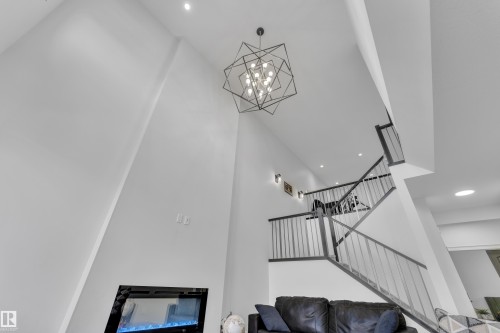 2315 51 Street, Edmonton, AB - Indoor Photo Showing Other Room