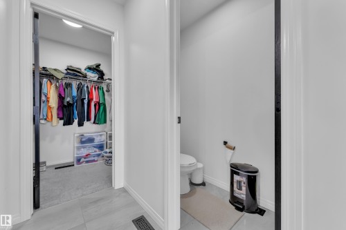2315 51 Street, Edmonton, AB - Indoor