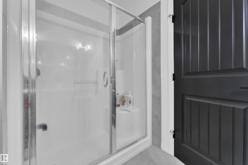 2315 51 Street, Edmonton, AB - Indoor Photo Showing Bathroom