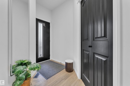 2315 51 Street, Edmonton, AB - Indoor Photo Showing Other Room