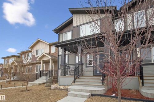 385 Charlesworth Drive, Edmonton, AB - Outdoor With Facade
