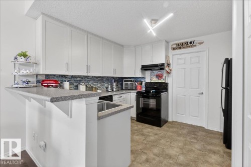 17 1179 Summerside Drive, Edmonton, AB - Indoor Photo Showing Kitchen