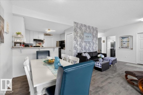 17 1179 Summerside Drive, Edmonton, AB - Indoor