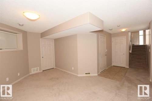 10903 8 Avenue, Edmonton, AB - Indoor Photo Showing Other Room