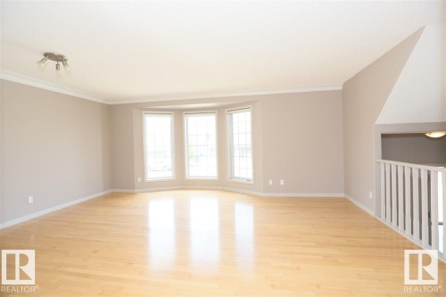 10903 8 Avenue, Edmonton, AB - Indoor Photo Showing Other Room
