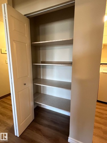 205 51 Brown Street, Stony Plain, AB - Indoor With Storage
