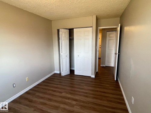 205 51 Brown Street, Stony Plain, AB - Indoor Photo Showing Other Room