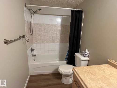 205 51 Brown Street, Stony Plain, AB - Indoor Photo Showing Bathroom