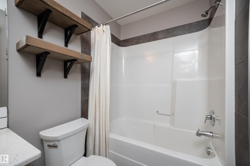 58 1391 Starling Drive, Edmonton, AB - Indoor Photo Showing Bathroom