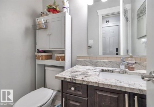 5451 Hill View Crescent, Edmonton, AB - Indoor Photo Showing Bathroom