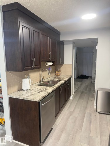 5451 Hill View Crescent, Edmonton, AB - Indoor Photo Showing Kitchen With Double Sink