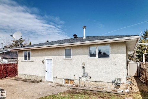 8615 42A Avenue, Edmonton, AB - Outdoor