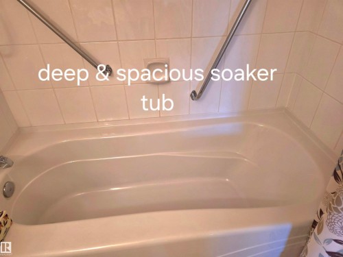 219 6623 172 Street, Edmonton, AB - Indoor Photo Showing Bathroom