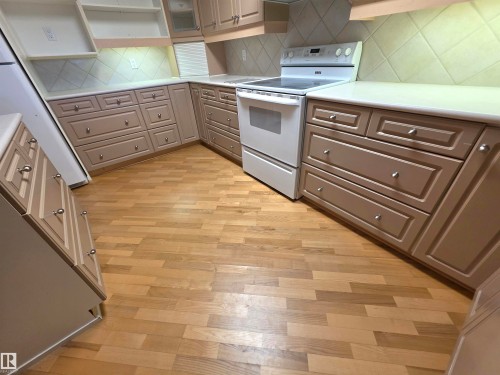 219 6623 172 Street, Edmonton, AB - Indoor