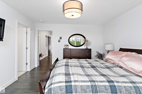 1756 Tanager Close, Edmonton, AB - Indoor Photo Showing Bedroom