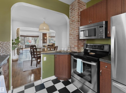 9808 90 Avenue, Edmonton, AB - Indoor Photo Showing Kitchen