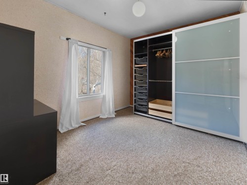 9808 90 Avenue, Edmonton, AB - Indoor
