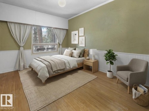 9808 90 Avenue, Edmonton, AB - Indoor Photo Showing Bedroom